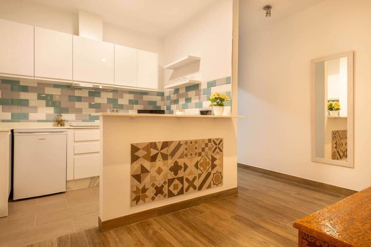 La Pimentera Central Apartments - Con Patio Privado Марбелья Экстерьер фото